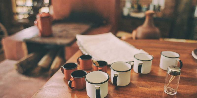 汉森24K美容仪使用禁忌与注意事项：避免过度使用损伤皮肤屏障，守护你的“黄金投资平台”